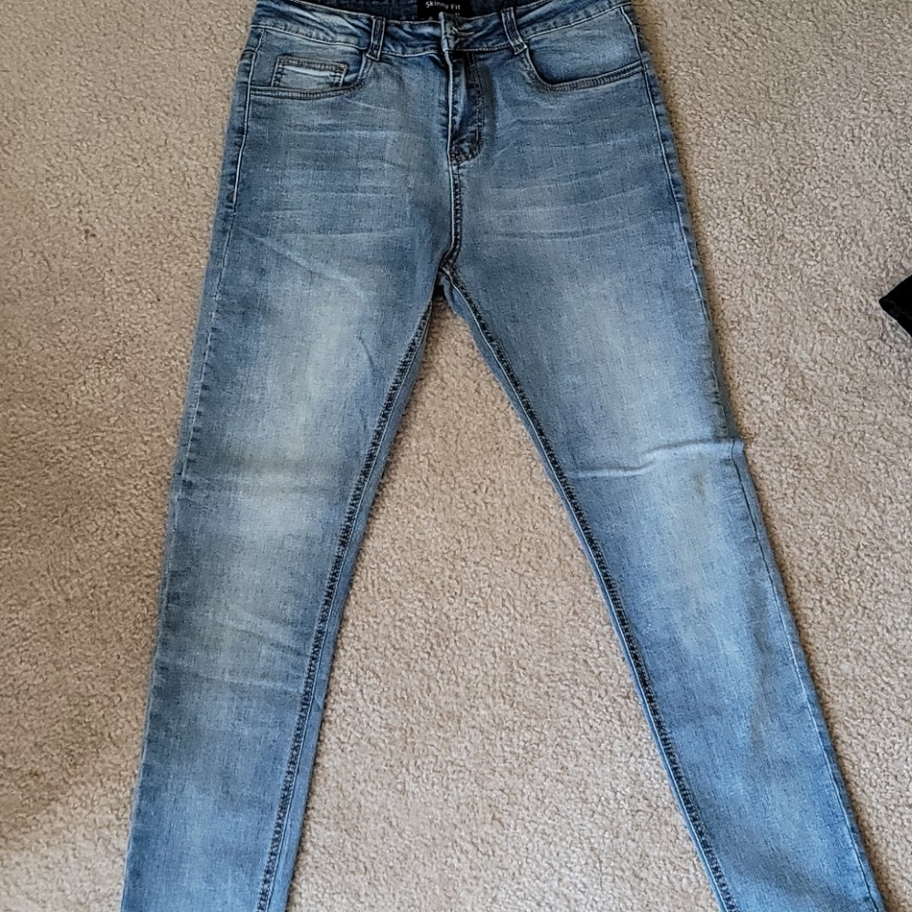 Skinny Jeans - Picture 8 of 9